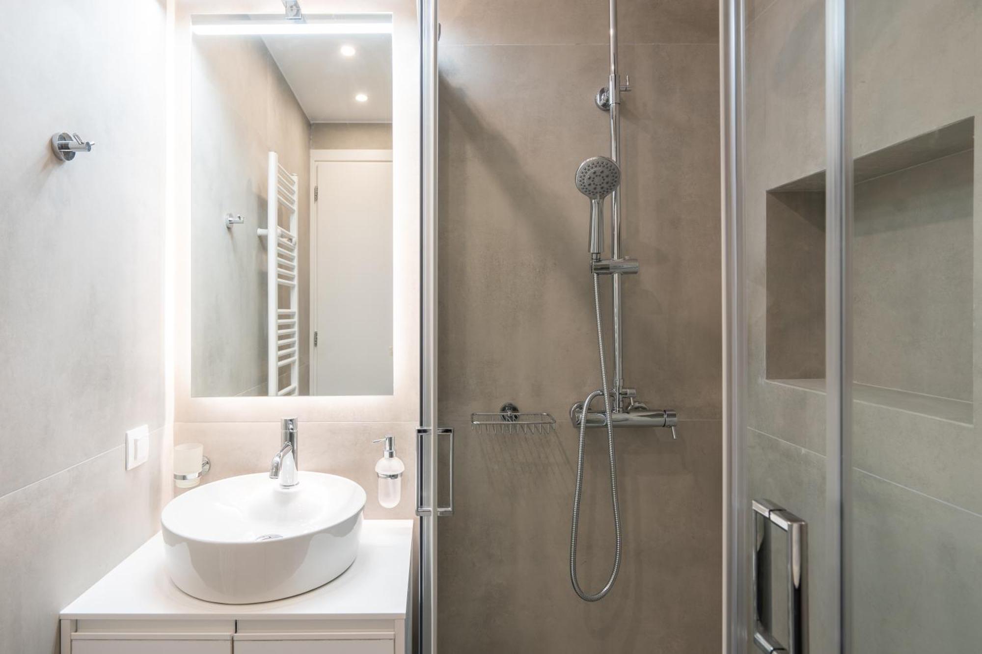 Luxury Apartment Next To The National Museum Ateny Zewnętrze zdjęcie