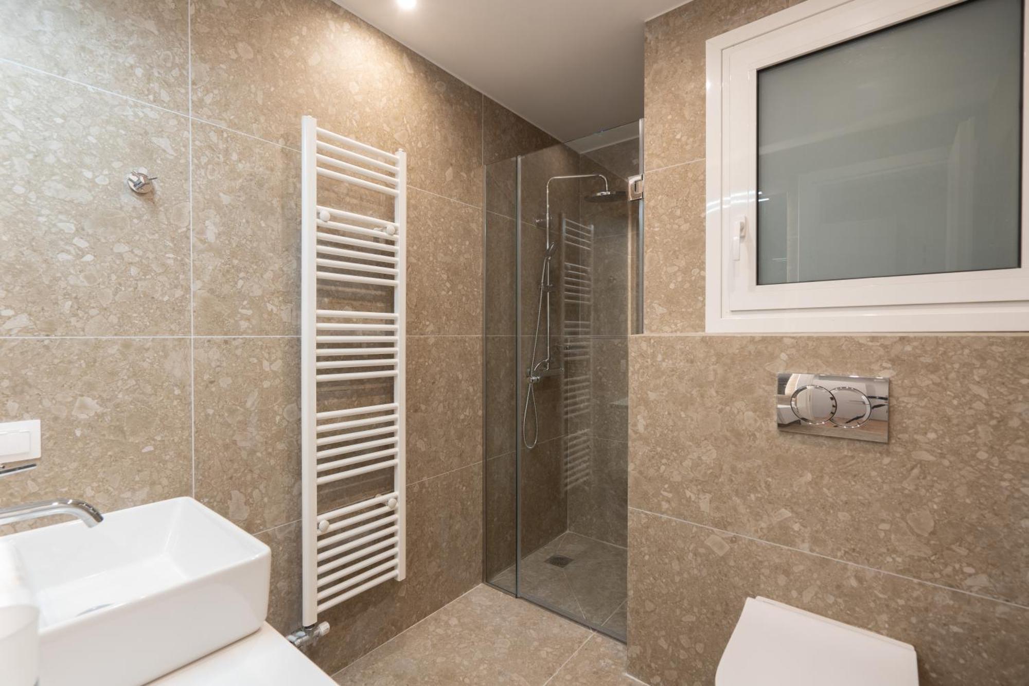 Luxury Apartment Next To The National Museum Ateny Zewnętrze zdjęcie